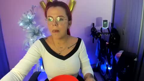 kAROL MILF   online show from 12/18/24, 12:50