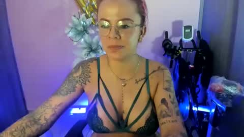 kAROL MILF   online show from 12/19/24, 01:56