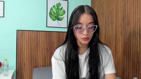 katia_foxy online show from 01/17/25, 07:56