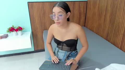 katia_foxy online show from 01/16/25, 08:08