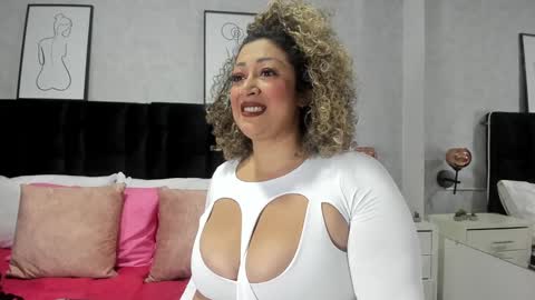 katti_barrera online show from 01/20/25, 11:47