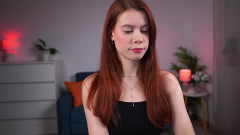 keira_knight online show from 11/19/24, 12:10