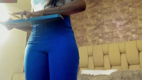 kentha_mitchells online show from 11/21/24, 10:43