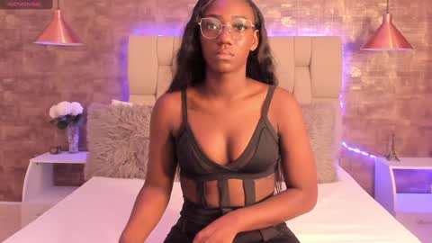 kentha_mitchells online show from 11/23/24, 11:15