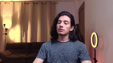 kikeruiz 19 online show from 01/04/25, 10:37