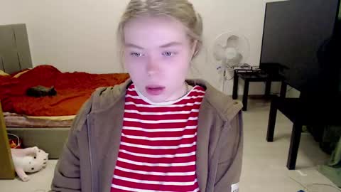 Jennyblonde and Emmabrunette online show from 11/18/24, 03:10