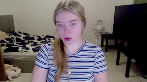 Jennyblonde and Emmabrunette online show from 12/01/24, 02:48