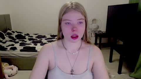 Jennyblonde and Emmabrunette online show from 12/09/24, 03:11