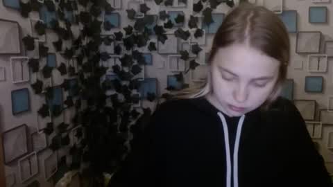 klerkarina online show from 11/20/24, 04:34