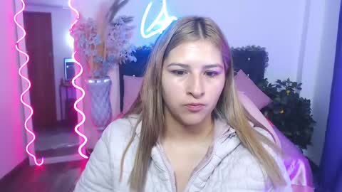 konny_tay online show from 12/23/24, 11:39