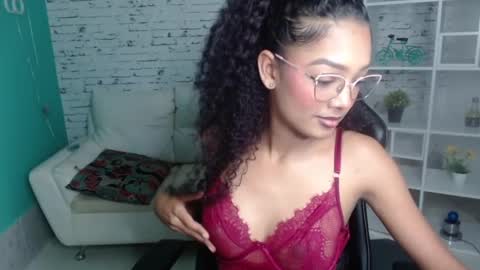 korina_brunete online show from 12/20/24, 11:52