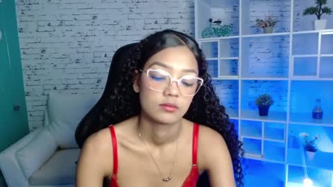 korina_brunete online show from 12/24/24, 11:42