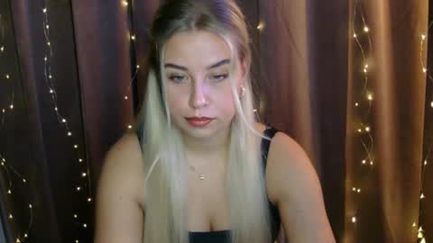 KristyFlowers online show from 11/19/24, 06:17