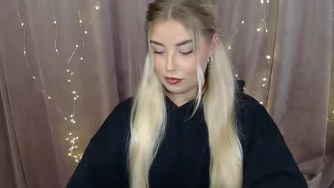 KristyFlowers online show from 12/15/24, 07:14