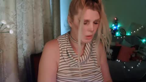 Annika  MTF ts post -op online show from 12/20/24, 10:44