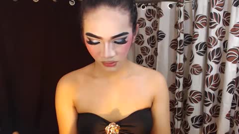 YoungMisstresslaira not into cheap online show from 11/23/24, 04:45