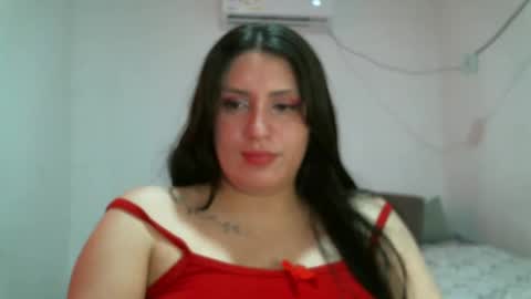 laura gomez online show from 12/20/24, 03:57