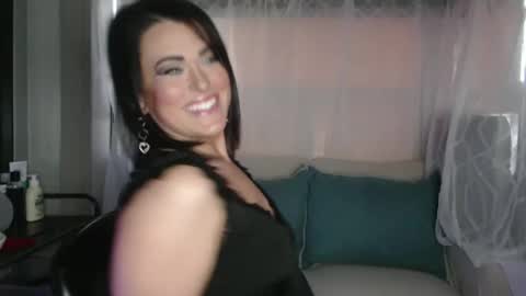 Nikki LaMarr online show from 11/24/24, 06:48