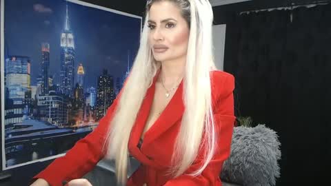 laras_moans online show from 12/26/24, 09:58