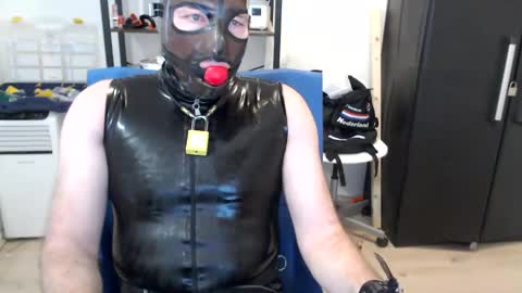 latexslaafboy online show from 01/02/25, 09:25