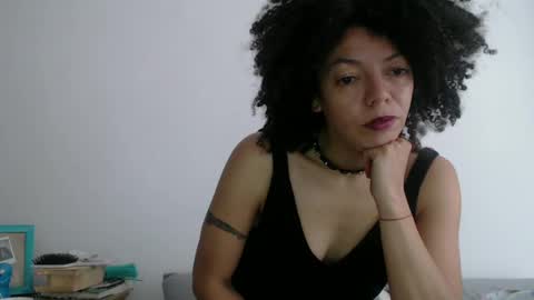 Latinacoka online show from 12/19/24, 01:19