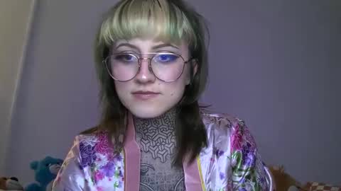 Leia Megan online show from 12/15/24, 01:09