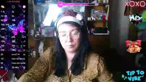 Leona Harrison online show from 12/22/24, 03:05