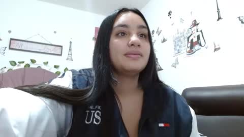 lexi_gg online show from 01/13/25, 11:05