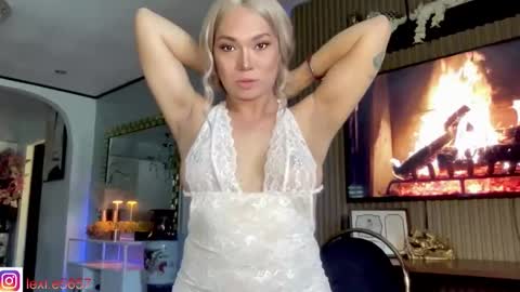 lexiesmith_ online show from 11/23/24, 01:32