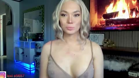 lexiesmith_ online show from 11/27/24, 01:12