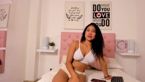 lia_casian online show from 02/10/25, 12:18