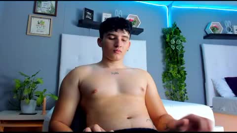 liam_conorr online show from 12/06/24, 12:29