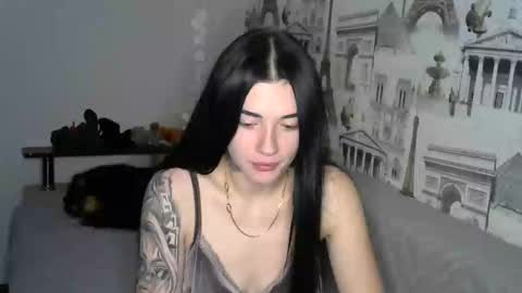 liana_diva online show from 01/05/25, 10:26