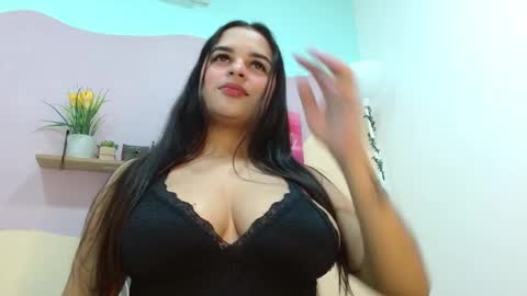 lila_rox online show from 11/15/24, 02:16