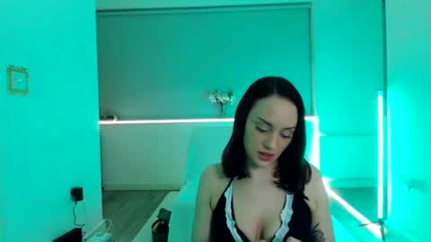 Sweet Lily online show from 01/08/25, 07:16