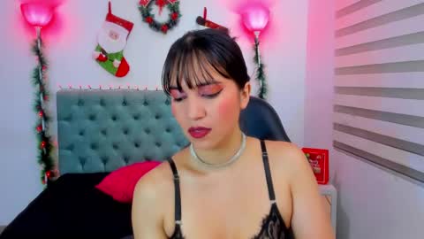  Lina Bedoya  online show from 12/17/24, 11:50