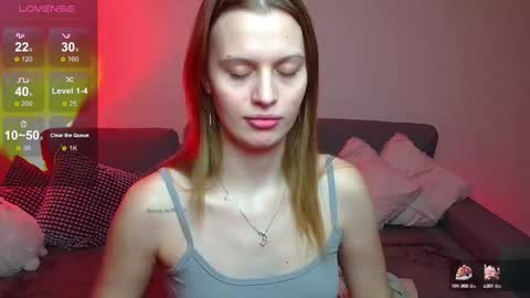 lina_bush online show from 12/12/24, 04:53