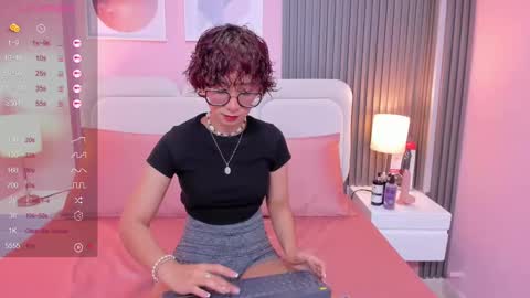 linda_sofi__ online show from 02/12/25, 08:13