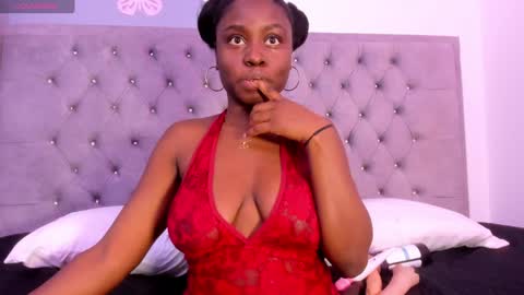 Ebony Lisbeth Horny online show from 12/06/24, 12:51