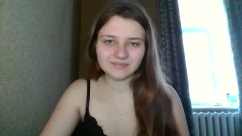 little_shygirl_ online show from 02/02/25, 06:59