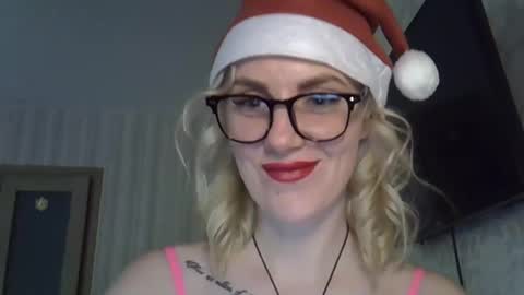 liza_york online show from 12/25/24, 04:55