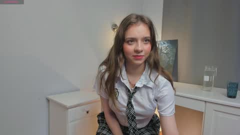 Hello there im Amelia Im new here Lets have fun online show from 12/12/24, 03:03