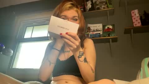 lizzybunny online show from 11/18/24, 01:55