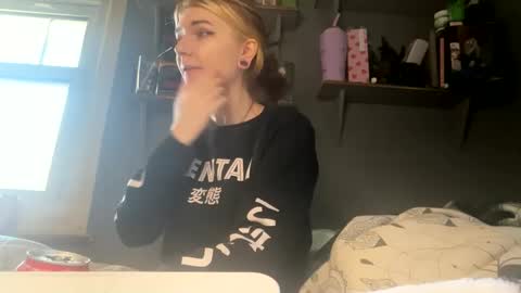 lizzybunny online show from 11/20/24, 01:58