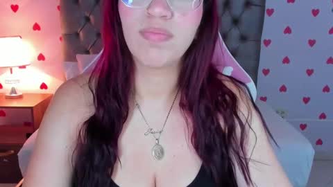 luana_adans online show from 11/21/24, 12:10