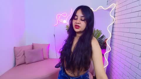 luciaa_tay online show from 11/22/24, 07:15