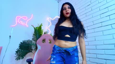 luciaa_tay online show from 12/06/24, 07:22