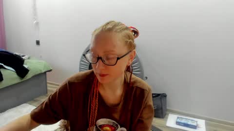 lucky_licky20 online show from 11/23/24, 04:35