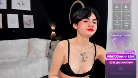 lyn_lebelle online show from 12/24/24, 02:24