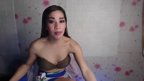 madalina1992 online show from 12/19/24, 12:52